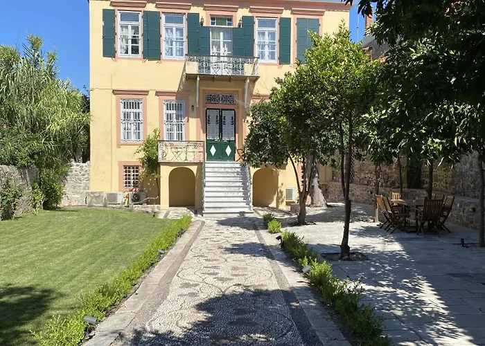Eleana Residence